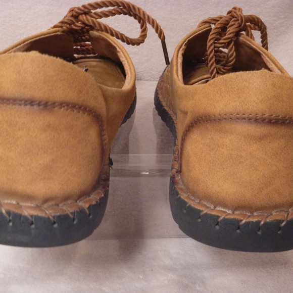 Sandals Men 9.5 Exclusive Moccasins Loafers Comfort Soft Perforated - Picture 4 of 8